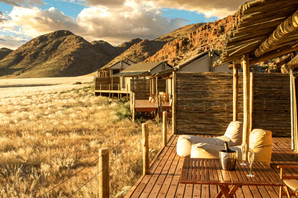 Elegant Desert Camp — lodge ou camp en Namibie