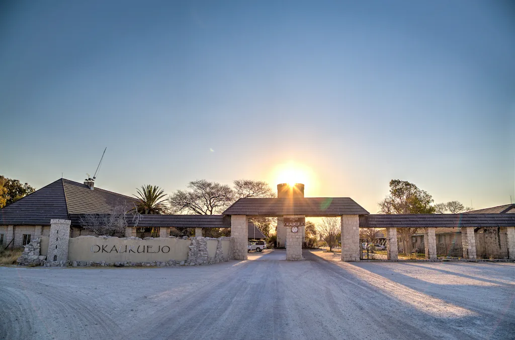 Okaukuejo Lodge — lodge ou camp en Namibie